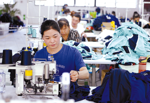 潮流新風(fēng)尚 探索當(dāng)代服裝服飾的視覺盛宴